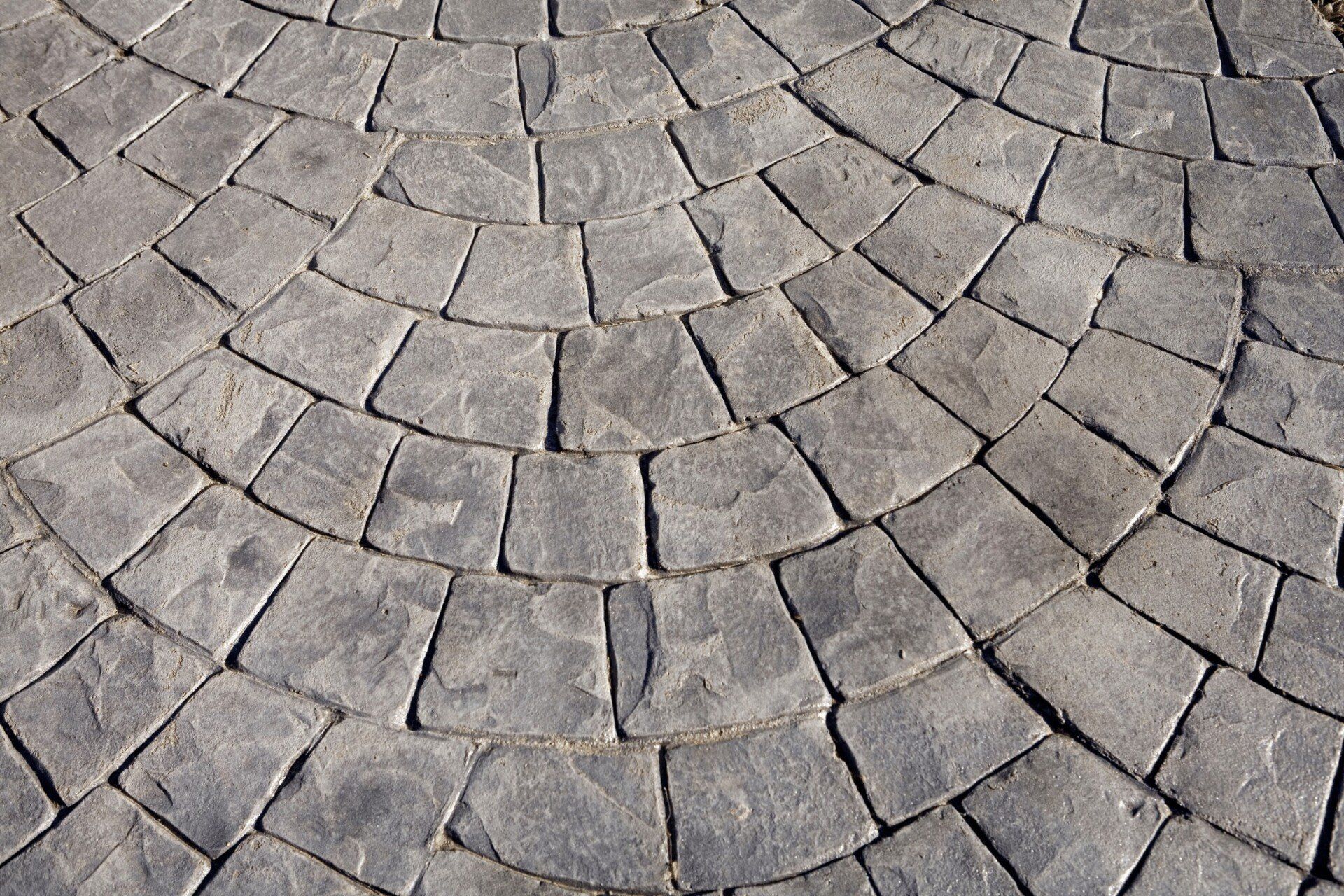 stamped concrete patio in Delray Beach with circle concrete stamp pattern